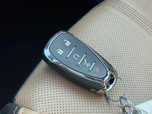 Used 2024 Chevrolet Equinox Premier AWD/4WD image 27