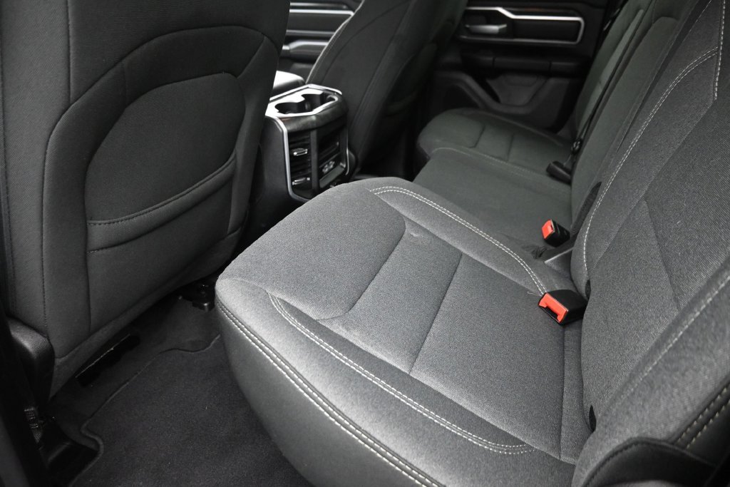 Used 2022 RAM 1500 Big Horn AWD/4WD image 12