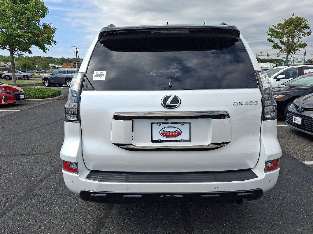Used 2023 Lexus GX 460 w/ Black Line Special Edition AWD/4WD image 5