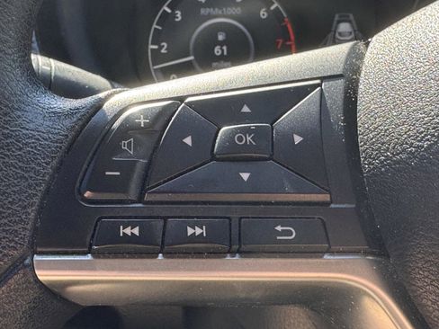 Used 2023 Nissan Kicks SV FWD image 10