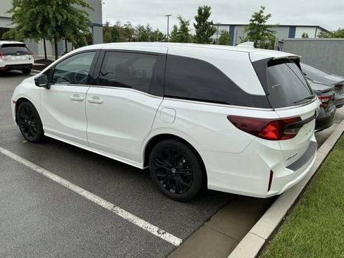 Used 2025 Honda Odyssey Sport-L image 13