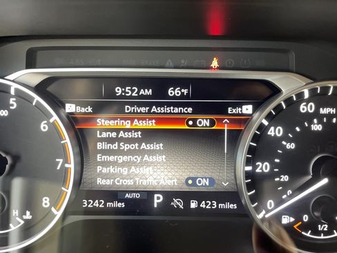 Used 2025 Nissan Rogue SV AWD/4WD image 8