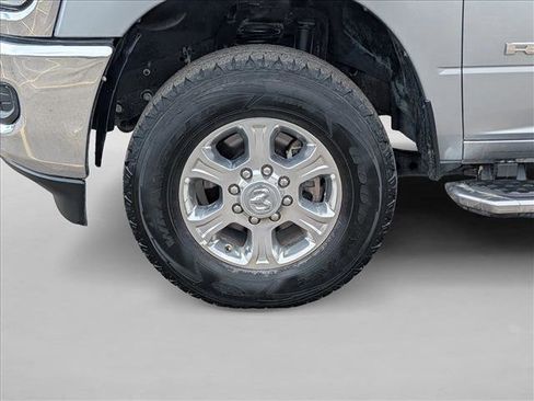 Used 2022 RAM 2500 Big Horn w/ Level 1 Equipment Group image 9