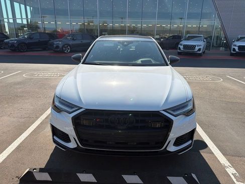 Used 2022 Audi S6 Prestige AWD/4WD image 2