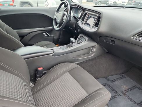 Used 2023 Dodge Challenger SXT image 17