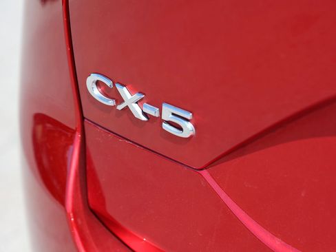 Used 2020 MAZDA CX-5 Touring FWD image 9