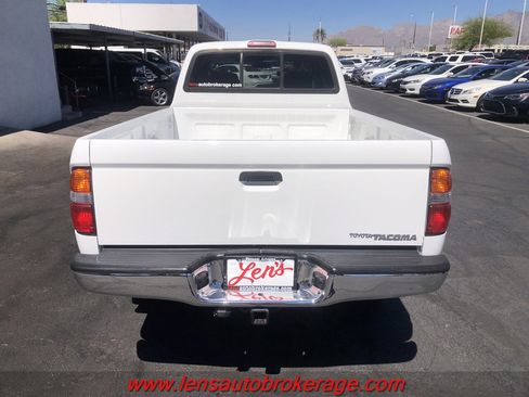 Used 2004 Toyota Tacoma 4x4 Xtracab V6 image 7