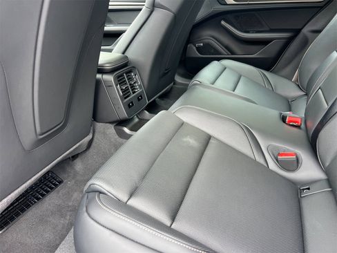 Used 2025 Porsche Taycan Turbo image 14