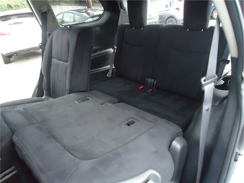 Used 2013 Nissan Pathfinder SV AWD/4WD image 19