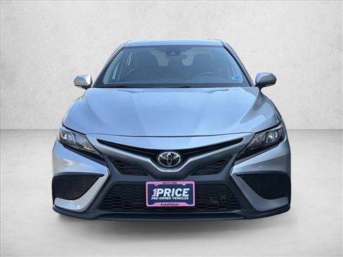 Used 2024 Toyota Camry SE FWD image 2