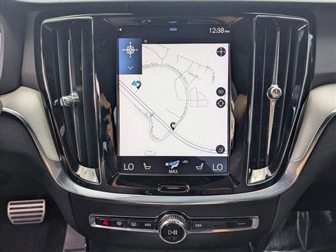 Used 2019 Volvo S60 T6 R-Design image 14