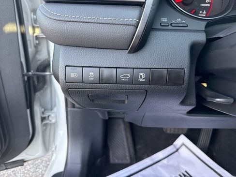Used 2024 Toyota Camry XSE image 17