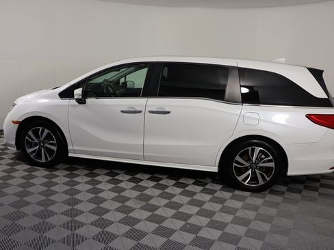Used 2023 Honda Odyssey Touring image 5