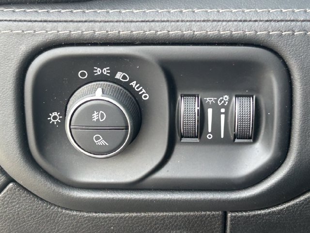 Used 2021 RAM 1500 Limited w/ Night Edition AWD/4WD image 23