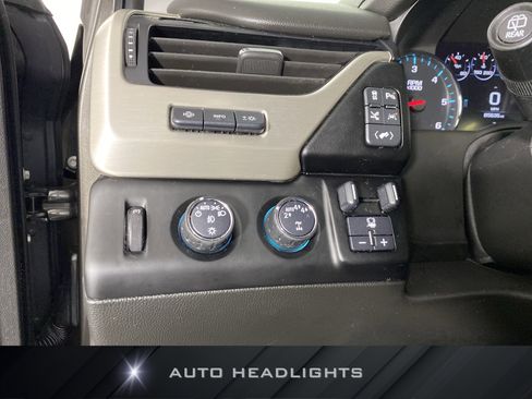 Used 2019 GMC Yukon Denali w/ Denali Ultimate Package image 25