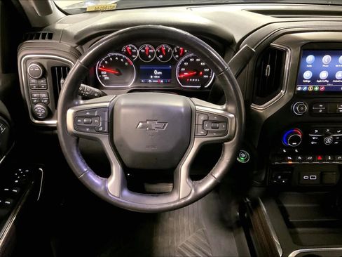 Used 2021 Chevrolet Silverado 1500 LT Trail Boss w/ Convenience Package II image 6