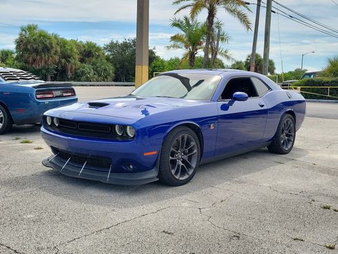 Used 2021 Dodge Challenger R/T Scat Pack image 2