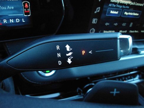 New 2026 Chevrolet Equinox LT w/ Convenience Package II image 22