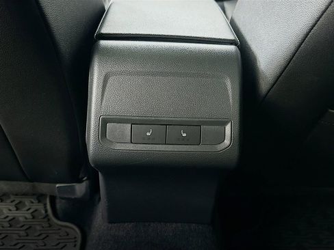 Used 2021 Volkswagen Jetta SEL Premium image 32