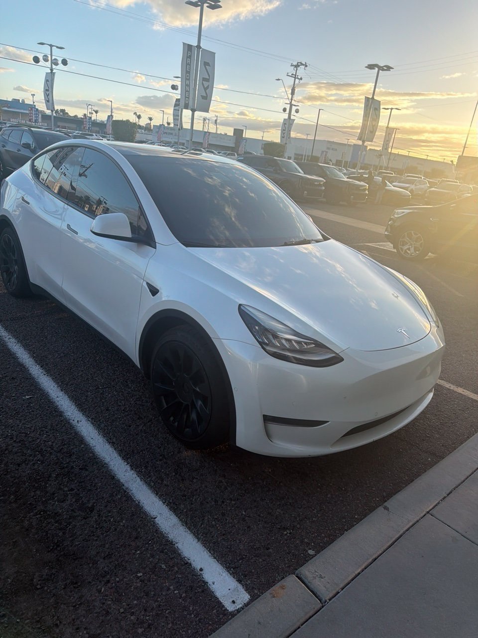 Used 2021 Tesla Model Y Long Range AWD/4WD image 14