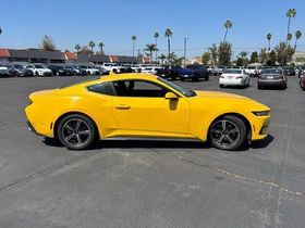 Used 2024 Ford Mustang Coupe RWD image 5