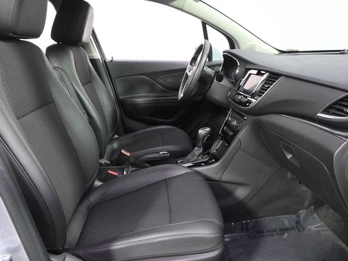 Used 2022 Buick Encore Preferred w/ Safety Package II AWD/4WD image 16