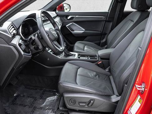 Used 2021 Audi Q3 2.0T Premium Plus AWD/4WD image 12