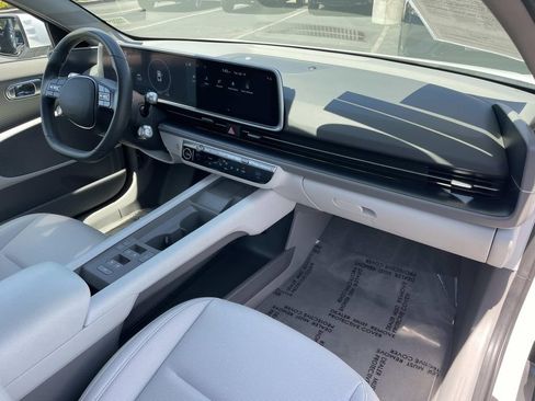 Used 2025 Hyundai Ioniq 6 SEL RWD image 30