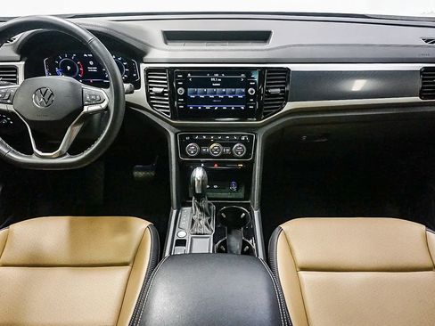 Used 2023 Volkswagen Atlas Cross Sport SE image 12