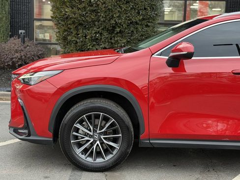 Used 2025 Lexus NX 250 FWD w/ Premium Package image 10