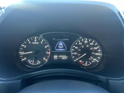 Used 2015 Nissan Pathfinder Platinum image 5