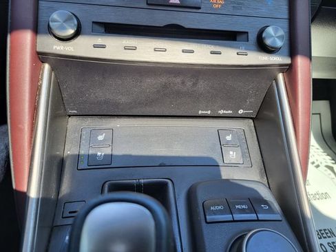 Used 2020 Lexus IS 300 w/ Premium Package RWD image 33
