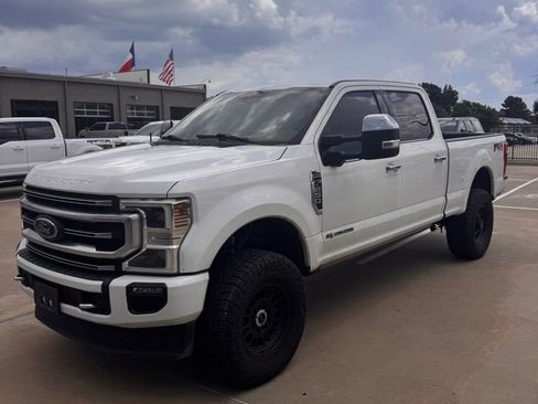 Used 2020 Ford F250 Platinum w/ FX4 Off-Road Package AWD/4WD image 3