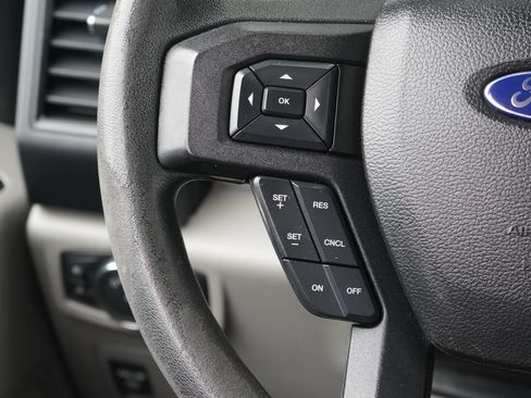 Used 2015 Ford F150 XL w/ Equipment Group 101A Mid AWD/4WD image 16