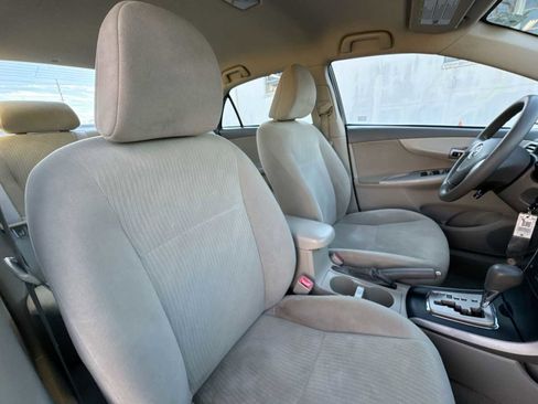 Used 2010 Toyota Corolla LE w/ All Weather Guard Pkg image 17