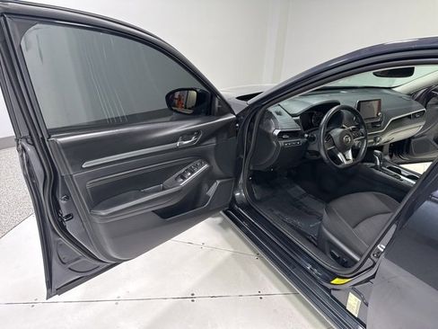 Used 2019 Nissan Altima 2.5 SV image 8