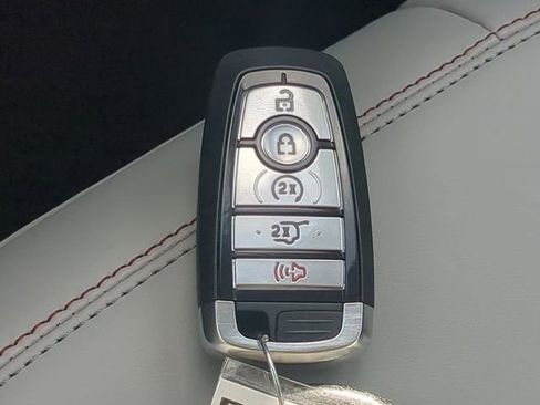 New 2026 Ford Explorer Active RWD image 28