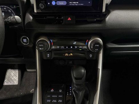 Certified 2025 Toyota RAV4 XLE image 21