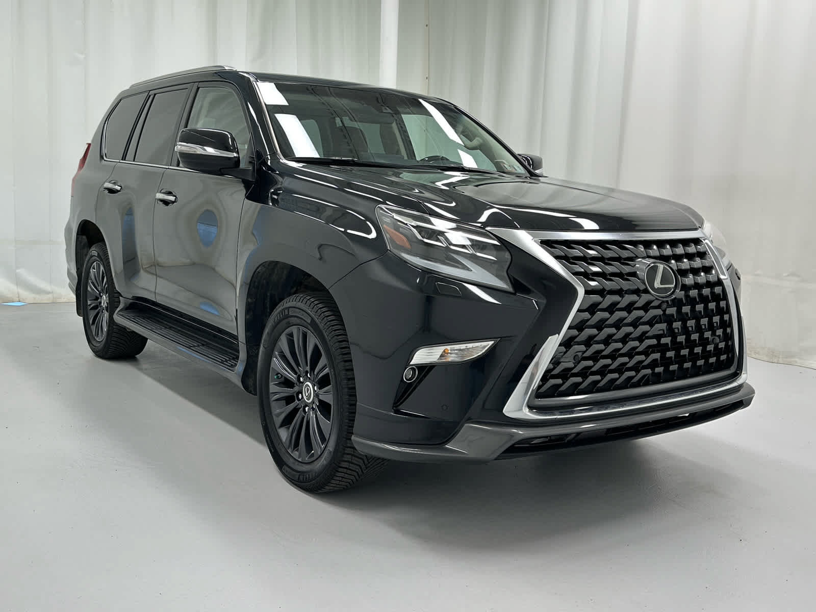 Used 2022 Lexus GX 460 Luxury w/ Sport Design Package AWD/4WD image 1