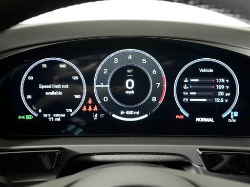 New 2026 Porsche Cayenne Coupe AWD/4WD image 22