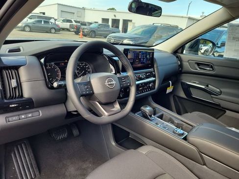 New 2026 Nissan Pathfinder SV AWD/4WD image 17