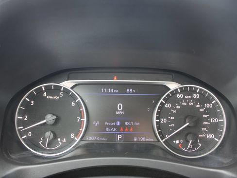 Used 2024 Nissan Altima 2.5 SR FWD image 34