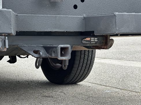 Used 2017 Ford F350 XL w/ Power Equipment Group image 19