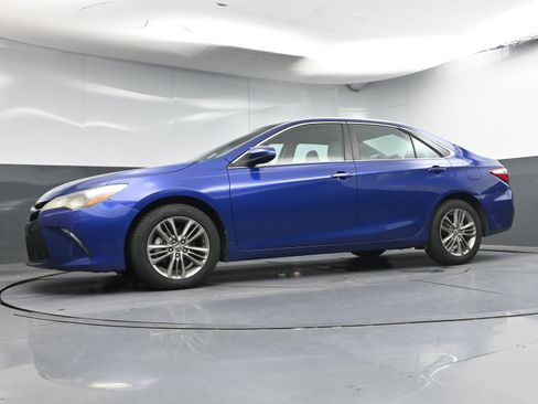 Used 2015 Toyota Camry SE FWD image 22