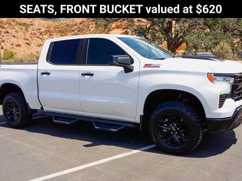 Used 2023 Chevrolet Silverado 1500 LT Trail Boss w/ Convenience Package II AWD/4WD image 8