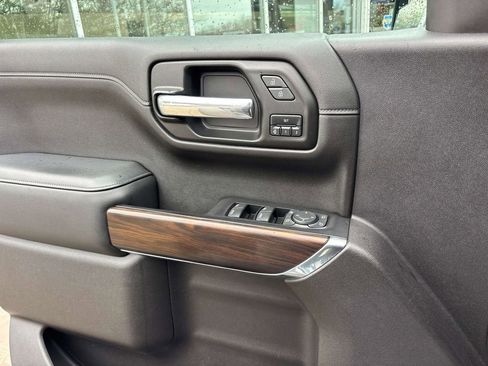 Used 2020 GMC Sierra 1500 SLT w/ SLT Premium Package image 18