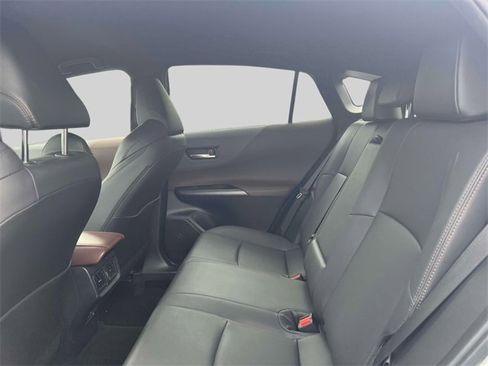 Certified 2024 Toyota Venza XLE image 13