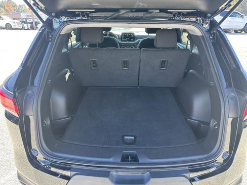 Used 2025 Chevrolet Blazer LT image 18