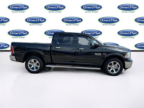 Used 2015 RAM 1500 Laramie w/ Convenience Group AWD/4WD image 8