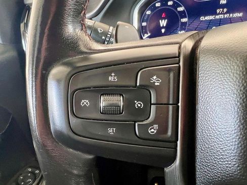 Used 2023 GMC Sierra 1500 AT4X image 17